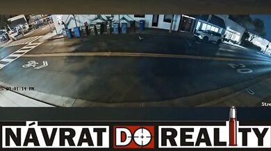 Devadesátiletý řidič narazil o Díkůvzdání autem v plné rychlosti do kavárny