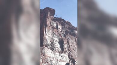 Otevření padáku na poslední chvíli