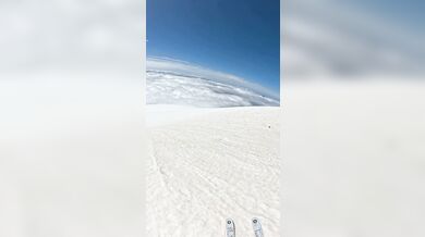 Lyžař na Mt. Baker jen o vlásek unikl pádu do ledovcové trhliny