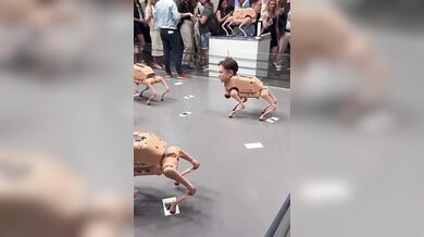 Robotická zvířata za 2 miliony? Beeple šokoval Art Basel psy s hlavami miliardářů