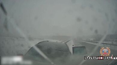 Nebezpečný manévr na Sibiři skončil vážnou nehodou