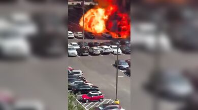 Neočekávaná exploze na parkovišti