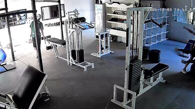 Profesionální bojovník napaden mimo ring