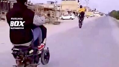 Ztráta kola během wheelie