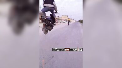 Ztráta kola během wheelie