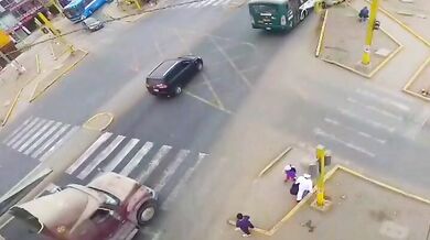 Policista zemřel po tragickém sražení kamionem