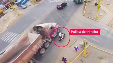 Policista zemřel po tragickém sražení kamionem