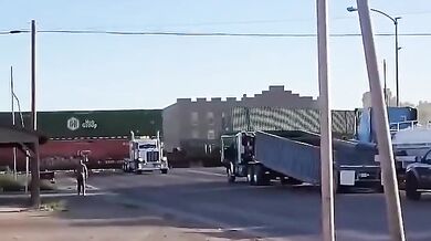 Dva železničáři zabiti a tři další zraněni při vykolejení vlaku v západním Texasu