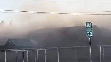 Dva železničáři zabiti a tři další zraněni při vykolejení vlaku v západním Texasu