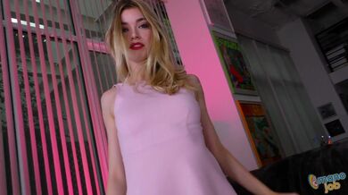 Anny Aurora dostane sperma na obličej