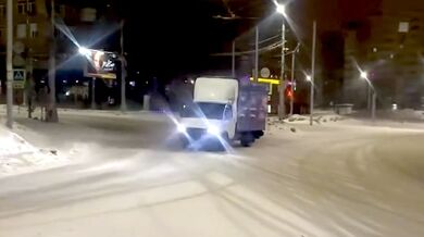 Doručování dárků na poslední chvíli před Vánoci