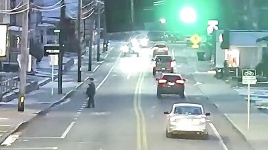 Osmnáctiletý chodec byl sražen SUV