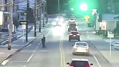 Osmnáctiletý chodec byl sražen SUV