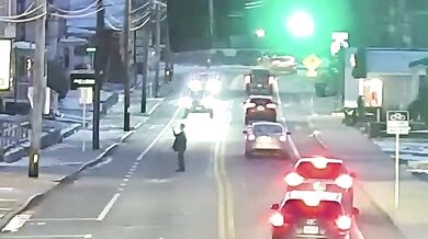 Osmnáctiletý chodec byl sražen SUV