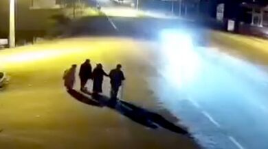 Tragická nehoda na křižovatce: Tři lidé přišli o život