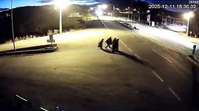 Tragická nehoda na křižovatce: Tři lidé přišli o život