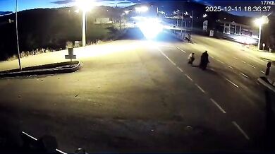 Tragická nehoda na křižovatce: Tři lidé přišli o život