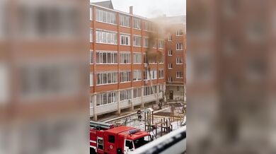 Požár bytu v kazachstánském Uralsku vyvolal silnou explozi