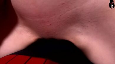 Cosplay manželka rajtuje na Spider-Manově péru