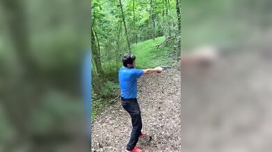 Málem si ustřelil hlavu...