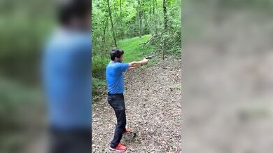 Málem si ustřelil hlavu...