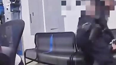 Pokus o střelbu na policistu při krádeži ve Walmartu