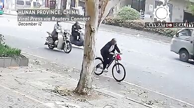 Cyklistu zranila padající větev stromu