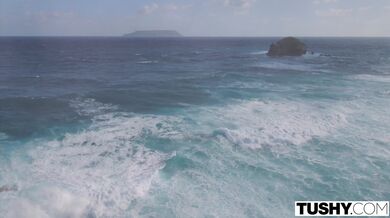 Hodná holka Talia má intenzivní anál s cizincem