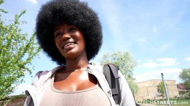 Czech Streets 152 - Rychlovka s černoškou