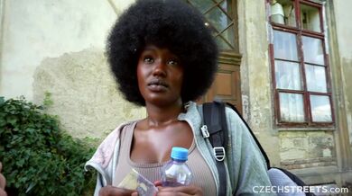 Czech Streets 152 - Rychlovka s černoškou