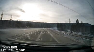 Brutální dopravní nehoda na zledovatělé silnici