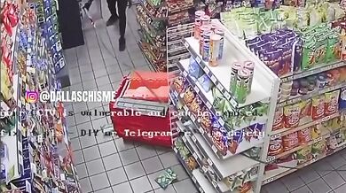 Zloději na Štědrý den vyrvali bankomat ze 7-Eleven a ujeli