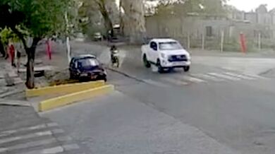 Vážná dopravní nehoda v Chimbasu: Motocyklista utrpěl těžké poranění hlavy