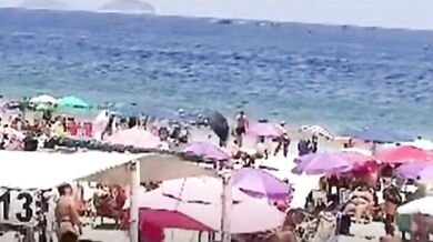 Reklamní letadlo se zřítilo do moře u pláže Copacabana