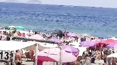 Reklamní letadlo se zřítilo do moře u pláže Copacabana