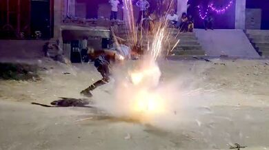 Blbnutí s pyrotechnikou #4