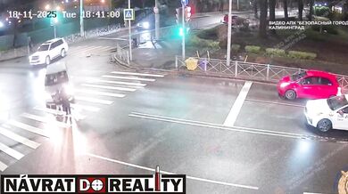 Řidič Volkswagenu srazil chodce na přechodu