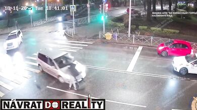 Řidič Volkswagenu srazil chodce na přechodu