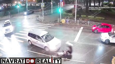 Řidič Volkswagenu srazil chodce na přechodu