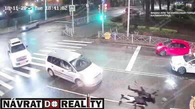 Řidič Volkswagenu srazil chodce na přechodu