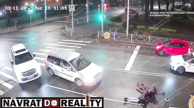 Řidič Volkswagenu srazil chodce na přechodu