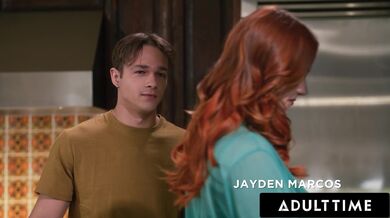 Nadržená PAWG Siri Dahl šuká hubeného dospívajícího nevlastního syna