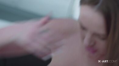 Romantický a smyslný sex nadrženého páru