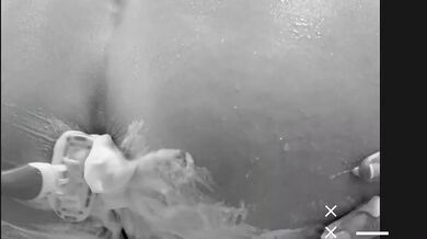 Koláč? Její nový soused by nejraději ochutnal její dokonalou kundičku