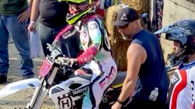 Děsivá nehoda v ženské třídě na americkém hillclimbovém šampionátu