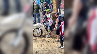 Děsivá nehoda v ženské třídě na americkém hillclimbovém šampionátu