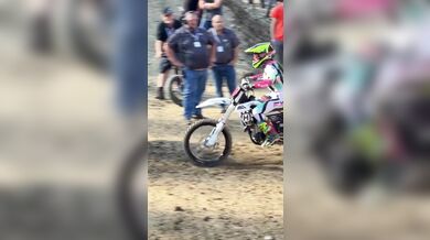 Děsivá nehoda v ženské třídě na americkém hillclimbovém šampionátu