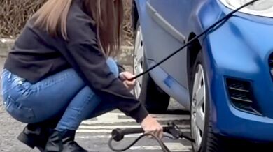 Dofoukání pneumatik...