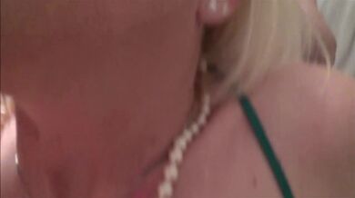 Tajná rodinná soulož v koupelně!