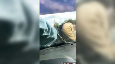 Jak sundat černocha z kapoty